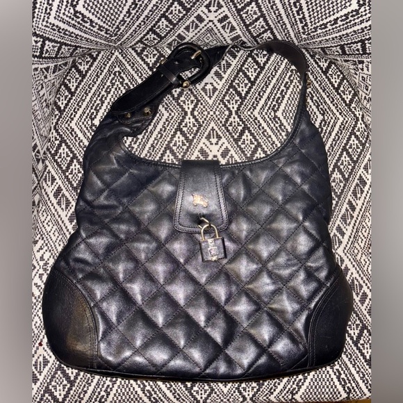 Burberry Black Patent Leather Quilted ‘Brooke’ Hobo Shoulder Bag w Lock Detail - Picture 3 of 17